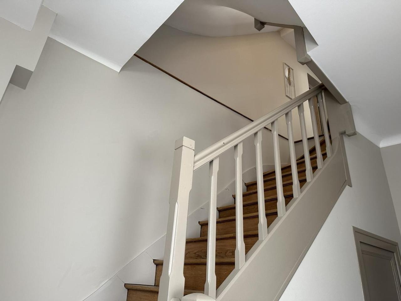 Les Suites Gueguen Chablis Zimmer foto